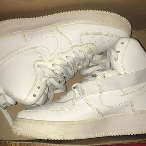 air force 1s (woman) high